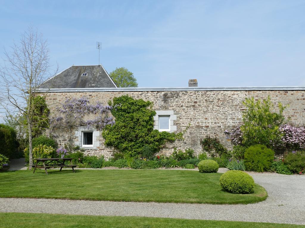 Gite Sourdeval Exterior photo